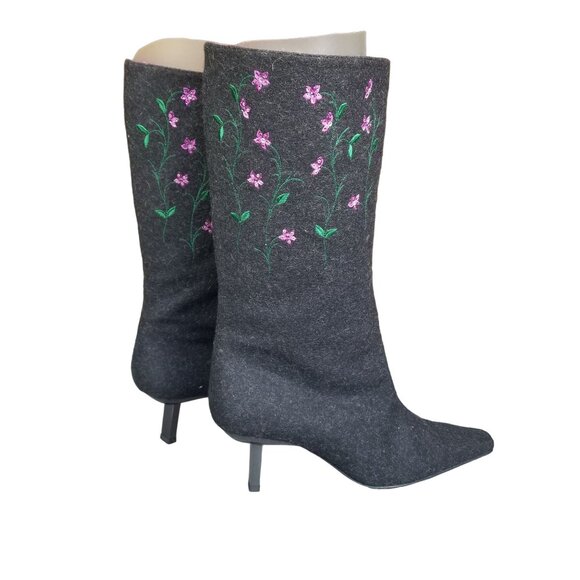 NWOB Charcoal Gray Made In Italy Designer felted wool embroidered flower boots - Picture 5 of 15